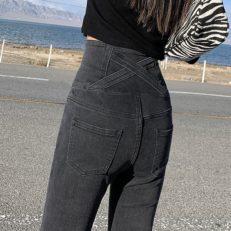 グレー パンツ ハイウエスト美脚シルエットパンツ