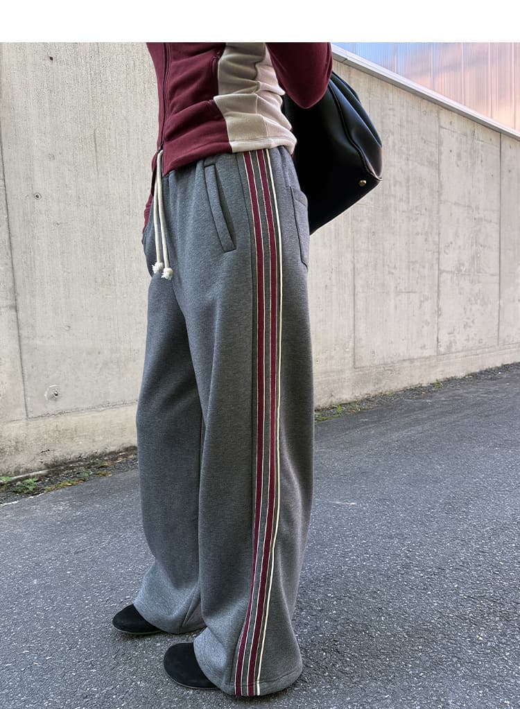 グレー パンツ サイドラインスウェットパンツ