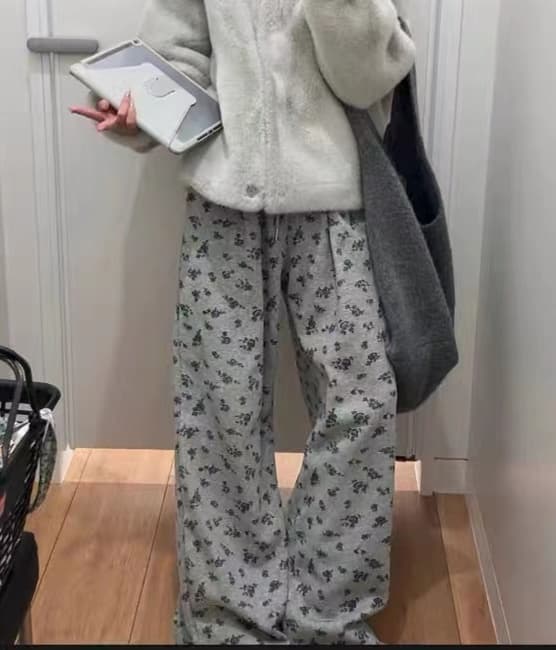 グレー パンツ 小花柄ふんわりワイドパンツ