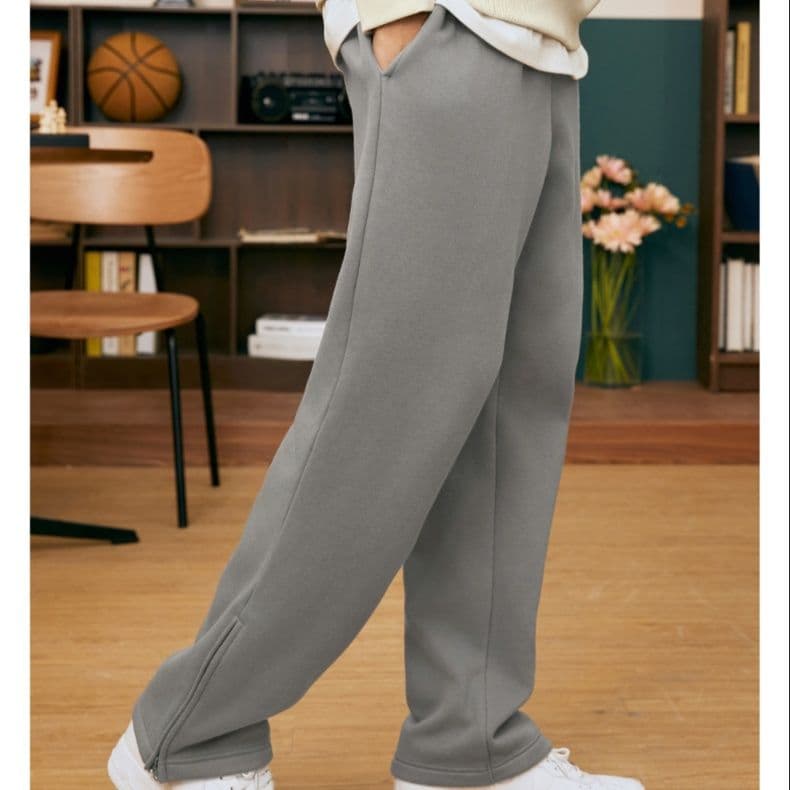 グレー パンツ グレー パンツ 裾ジッパー入り 快適ストレートパンツ