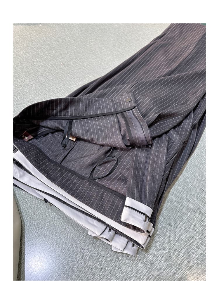 グレー パンツ ストライプ柄ハイウエストワイドパンツ