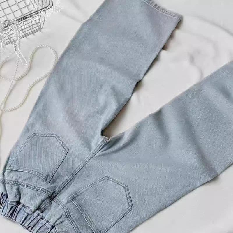 グレー パンツ リボン刺繍 ゆったりデニムパンツ