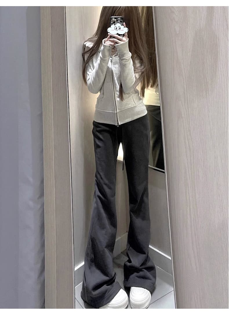 グレー パンツ シンプル美脚ストレートパンツ