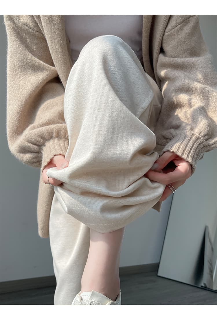 グレー パンツ 女性向けリラックスワイドパンツ