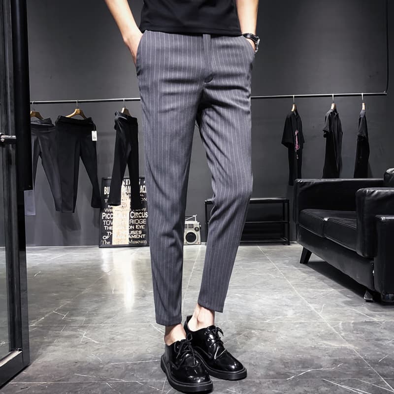グレー パンツ すっきり魅せストライプスラックス