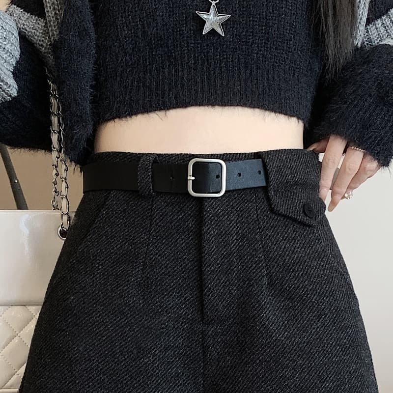 グレー パンツ ウール混ベルト付きショートパンツ