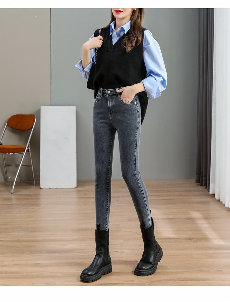 グレー パンツ スキニーパンツ すっきりシルエット 細身デニム