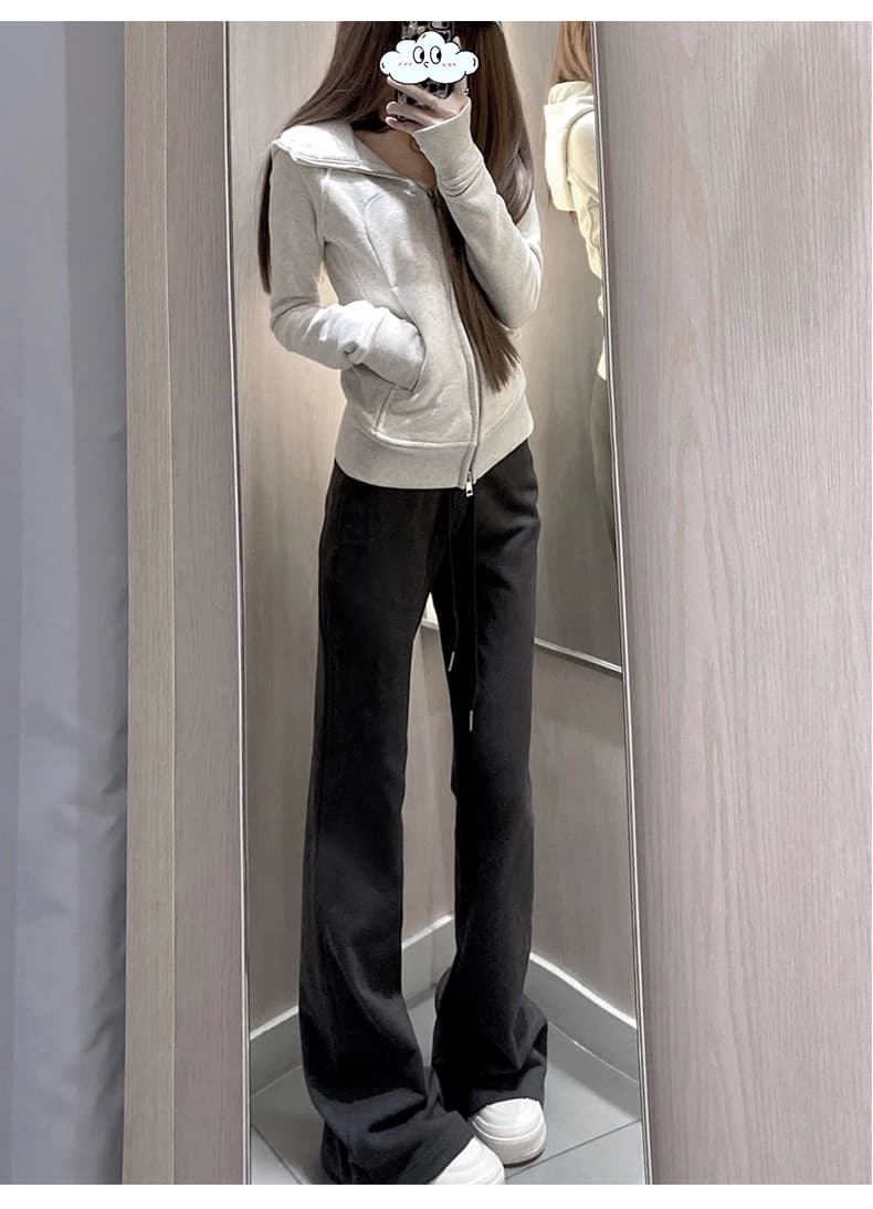 グレー パンツ シンプル美脚ストレートパンツ