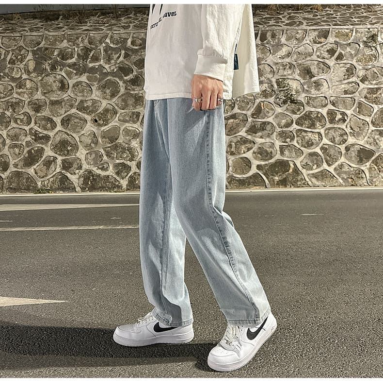 グレー パンツ 楽らくゆったりストレートデニム