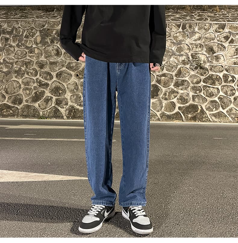 グレー パンツ 楽らくゆったりストレートデニム