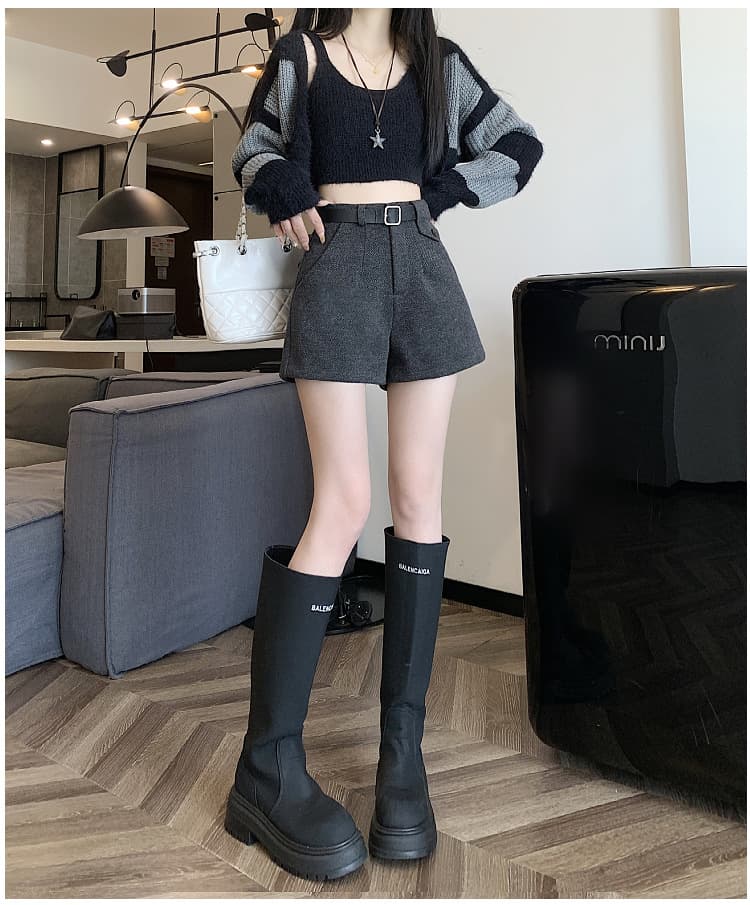 グレー パンツ ウール混ベルト付きショートパンツ