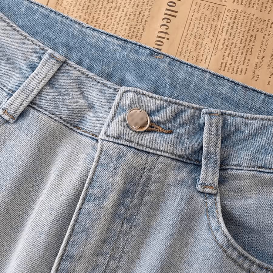 グレー パンツ 花刺繍入りデニムワイドパンツ