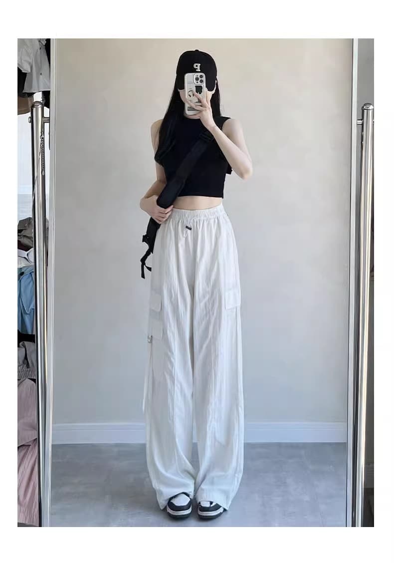 グレー パンツ ゆったりシルエットカーゴパンツ