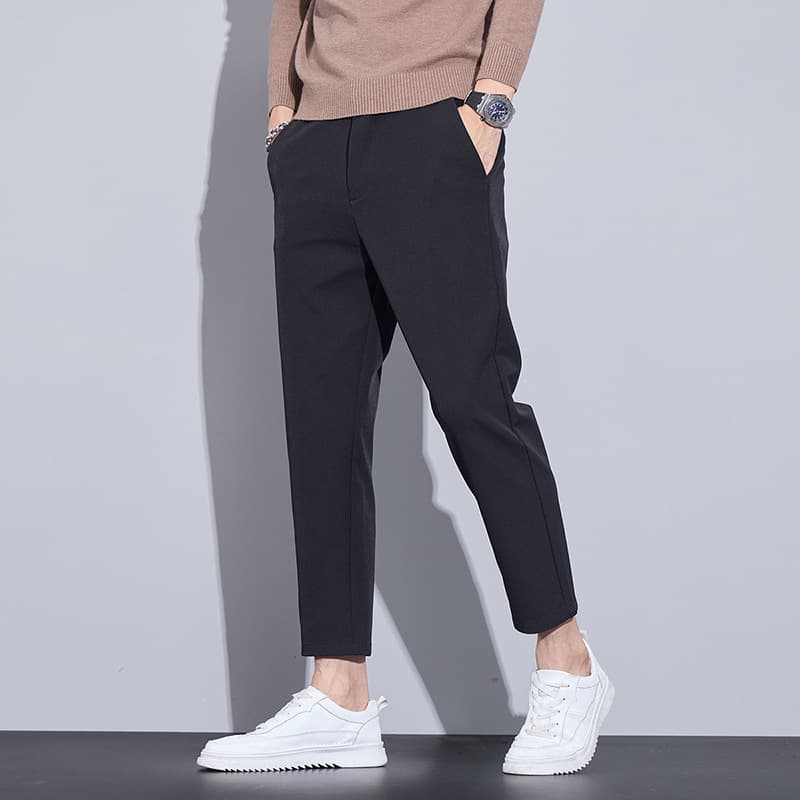 グレー パンツ 上質ストレッチ リラックススラックス
