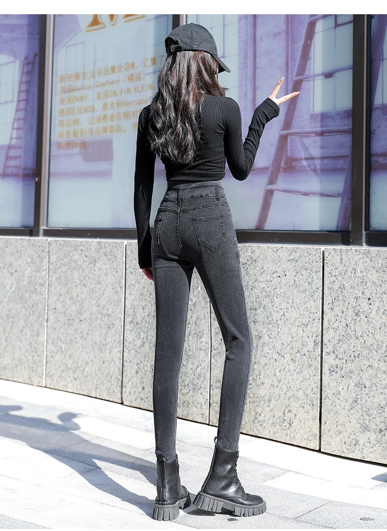 グレー パンツ すっきりシルエット美脚パンツ