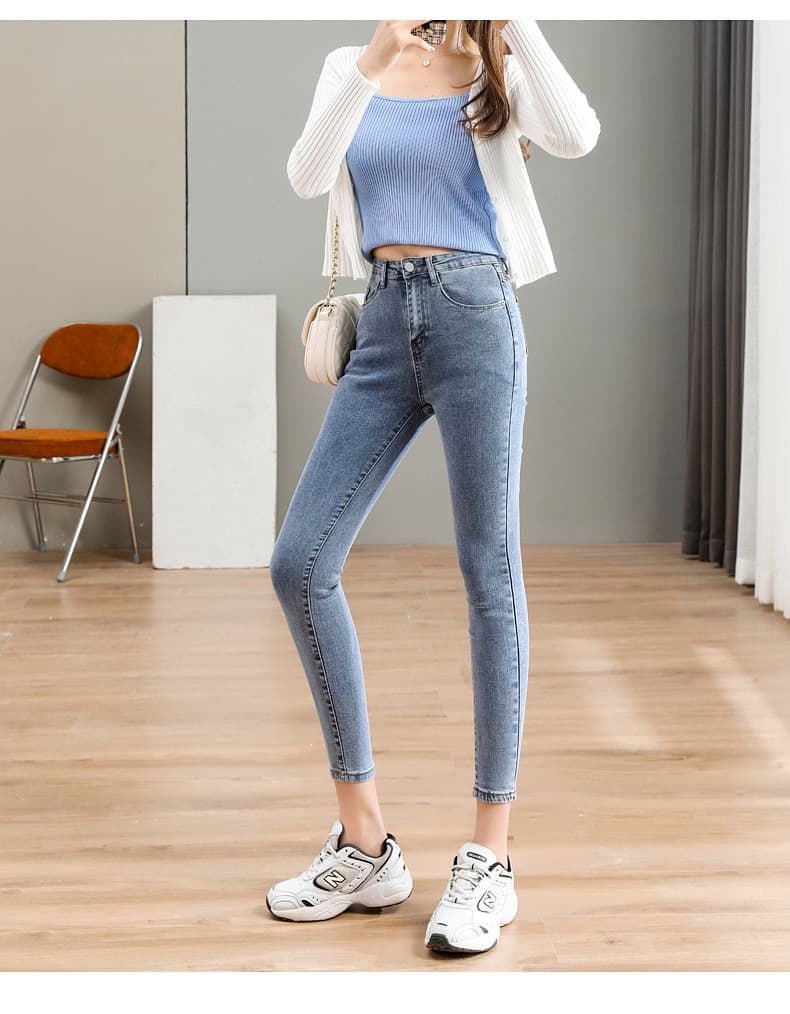 グレー パンツ スキニーパンツ すっきりシルエット 細身デニム