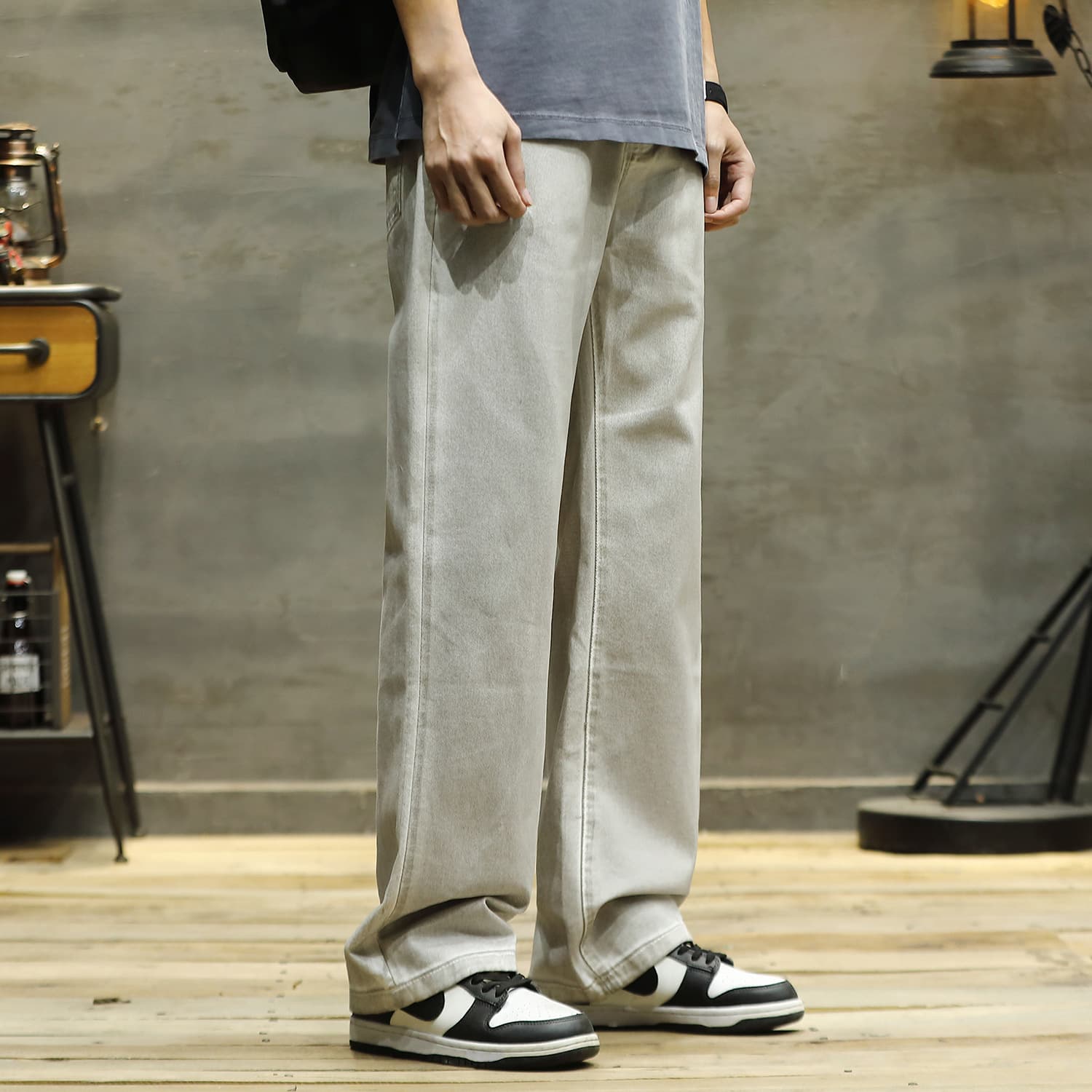 グレー パンツ カジュアルストレートデニム