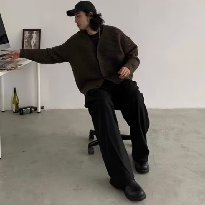 グレー パンツ タック入りワイドドレスパンツ
