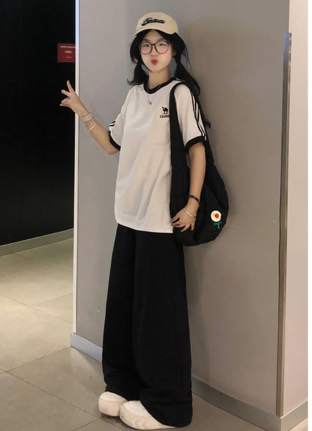 グレーパンツ スラックス ゆったりワイドパンツ