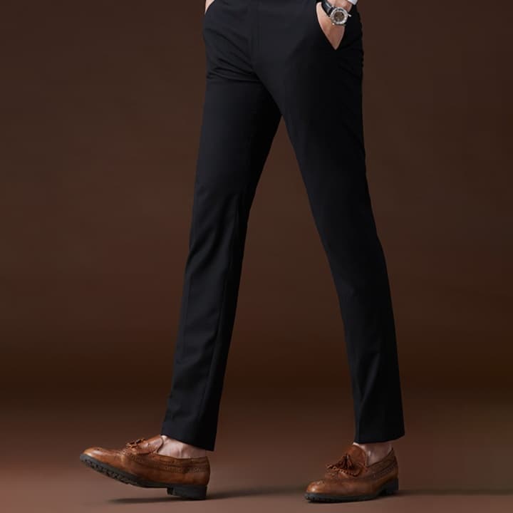 グレー パンツ テーパードパンツ 上質感あふれるスマートパンツ