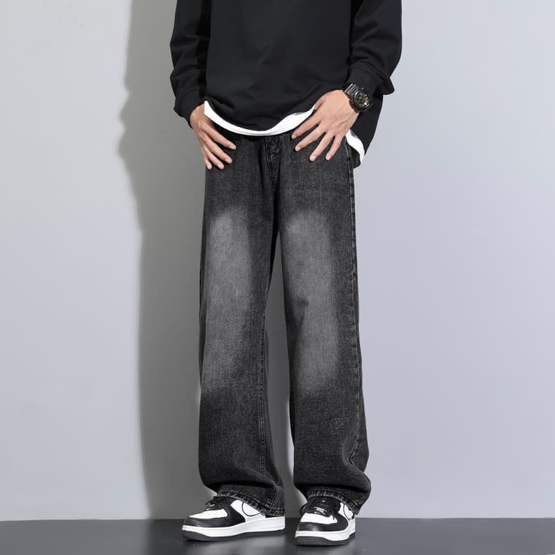 グレー パンツ ゆとりのある大人向けデニムパンツ