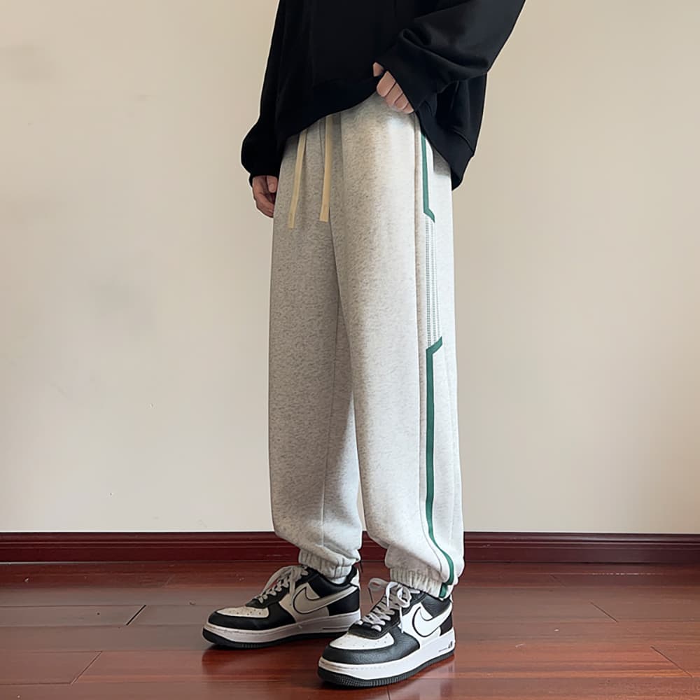 グレー パンツ サイドライン入りゆったりスウェットパンツ