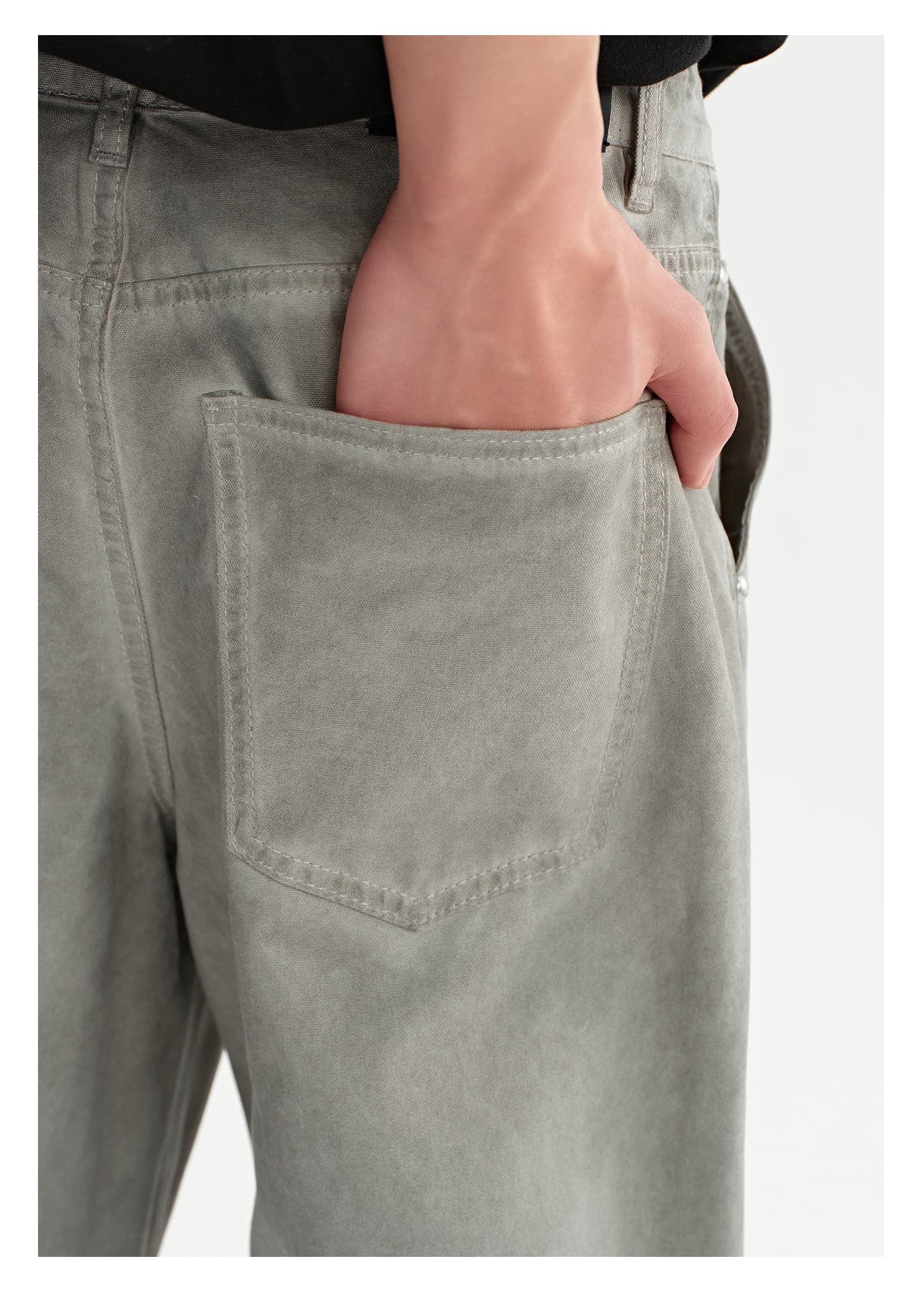 グレー パンツ 立体織りワイドシルエットタックパンツ